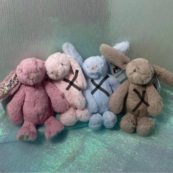 Jellycat Other - 1 single Tulip blossom BNWT Jellycat Bashful Bunny Dusty pink ONLY, far left